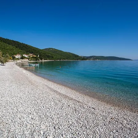 Pogled Na Luku Cres