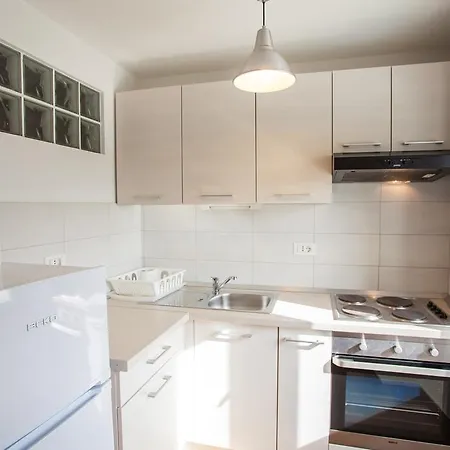 Appartamento Pogled Na Luku Cres